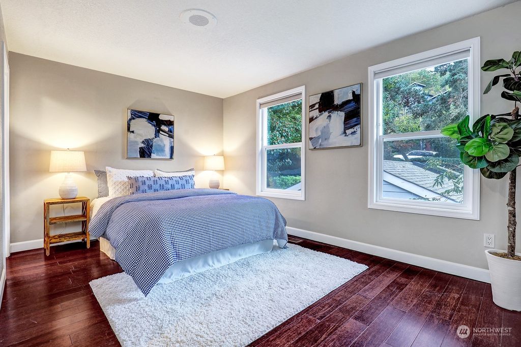 listing image 9367019758876750050