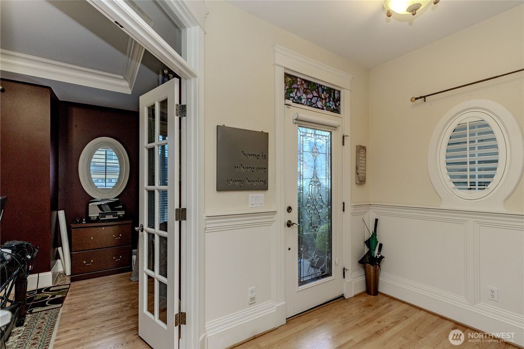 Photo of 1829 SE 8th Place, Renton, WA 98057 (MLS # 2476646)