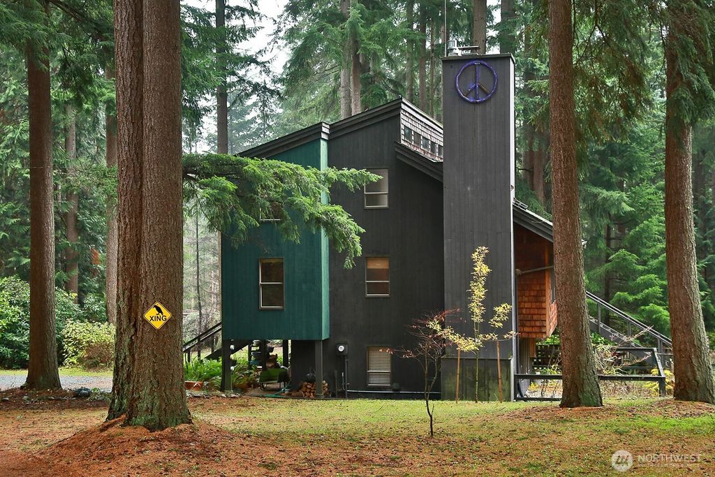 Photo of 6991 High Meadow Drive, Clinton, WA 98236 (MLS # 2457868)