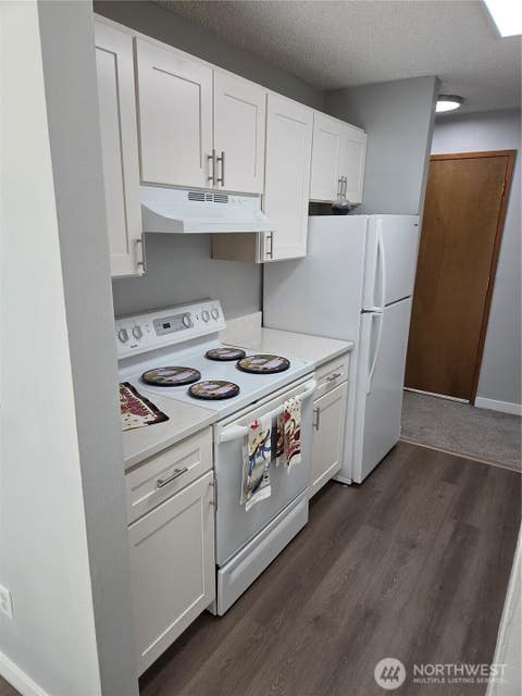 Photo of 15140 65th Avenue S #206, Tukwila, WA 98188 (MLS # 2560487)