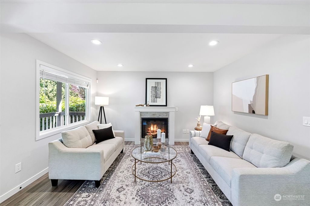 Photo of 1235 NE 91st Street, Seattle, WA 98115 (MLS # 2127732)