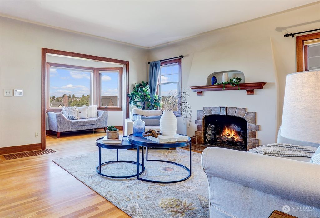Photo of 2509 Montavista Place W, Seattle, WA 98199 (MLS # 2262581)