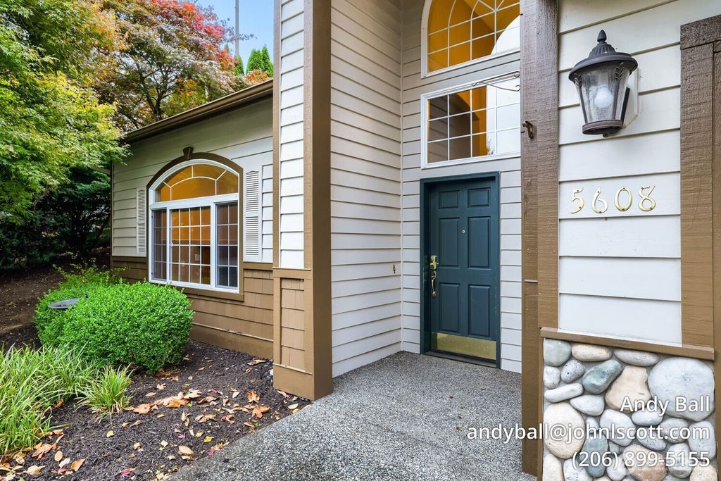 Photo of 5608 125th Street SE, Snohomish, WA 98296 (MLS # 2589484)