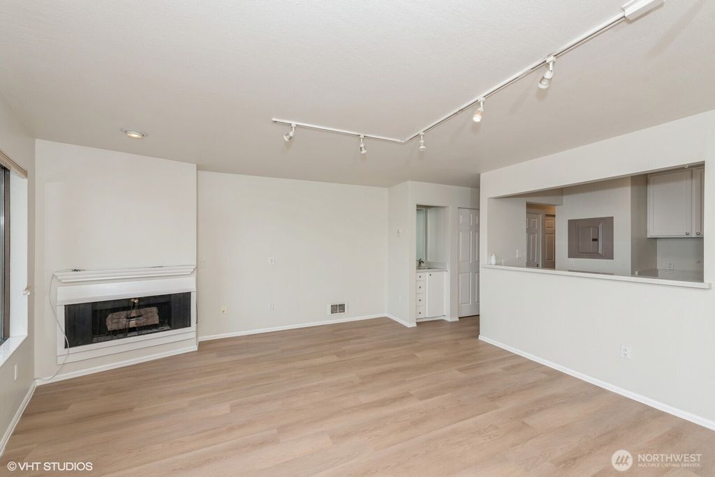 Photo of 1221 Harbor Avenue SW #105, Seattle, WA 98116 (MLS # 2337971)