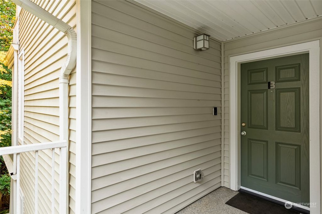 Photo of 21420 40th Place S #B, SeaTac, WA 98198 (MLS # 2302326)