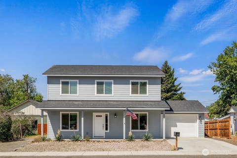 Photo of 103 N Sprague Street, Ellensburg, WA 98926 (MLS # 2534988)