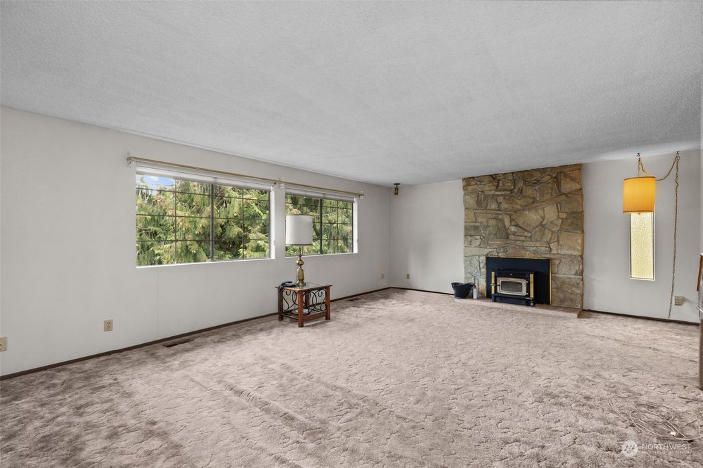 Photo of 18015 Ashworth Avenue N, Shoreline, WA 98133 (MLS # 2071749)