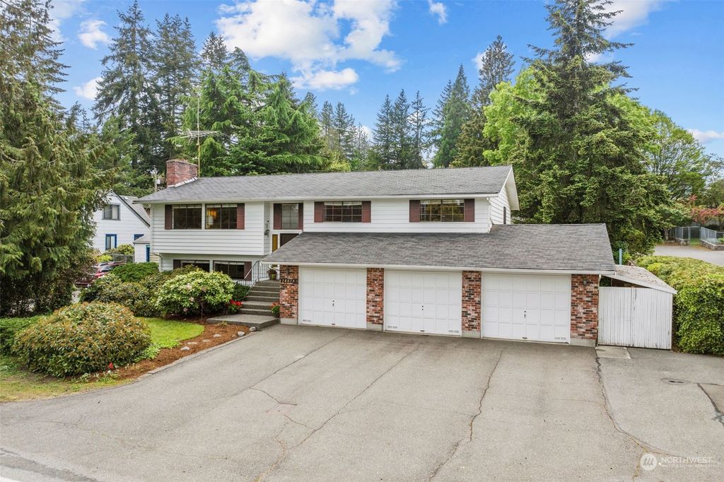 Photo of 18015 Ashworth Avenue N, Shoreline, WA 98133 (MLS # 2071749)