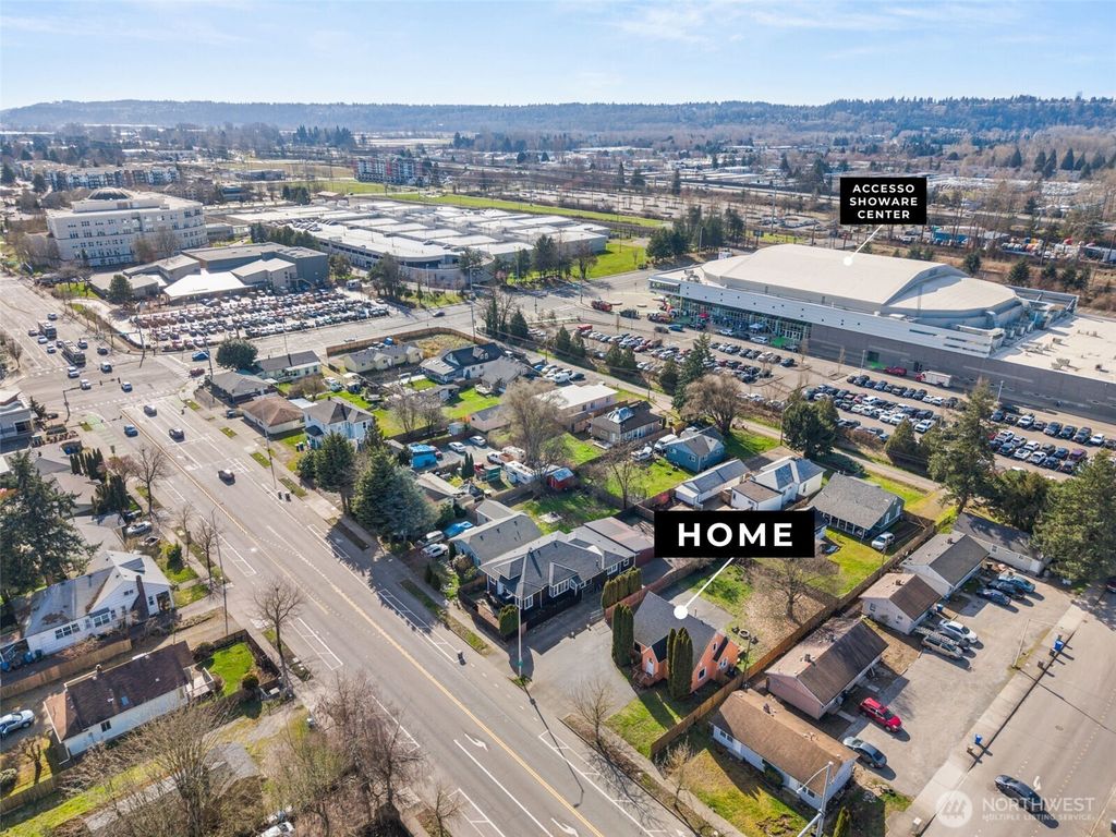 Photo of 749 4th Avenue N, Kent, WA 98032 (MLS # 2488160)