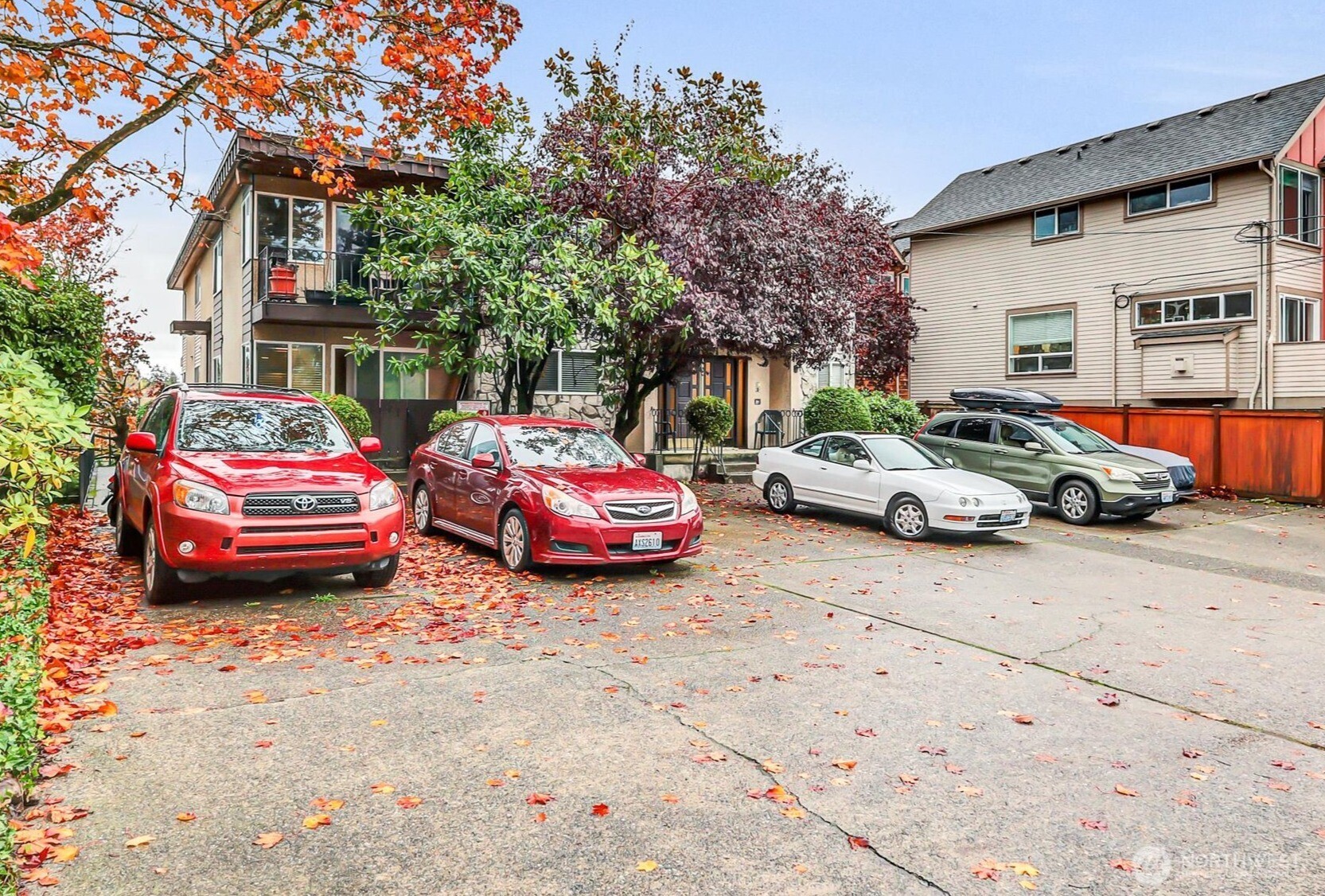 3828 Whitman Avenue N