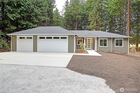 Photo of 2802 Park Drive, Camano Island, WA 98282 (MLS # 2363060)