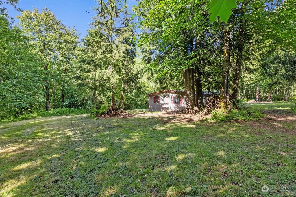 Photo of 28408 SE 43rd Street, Fall City, WA 98024 (MLS # 2252076)