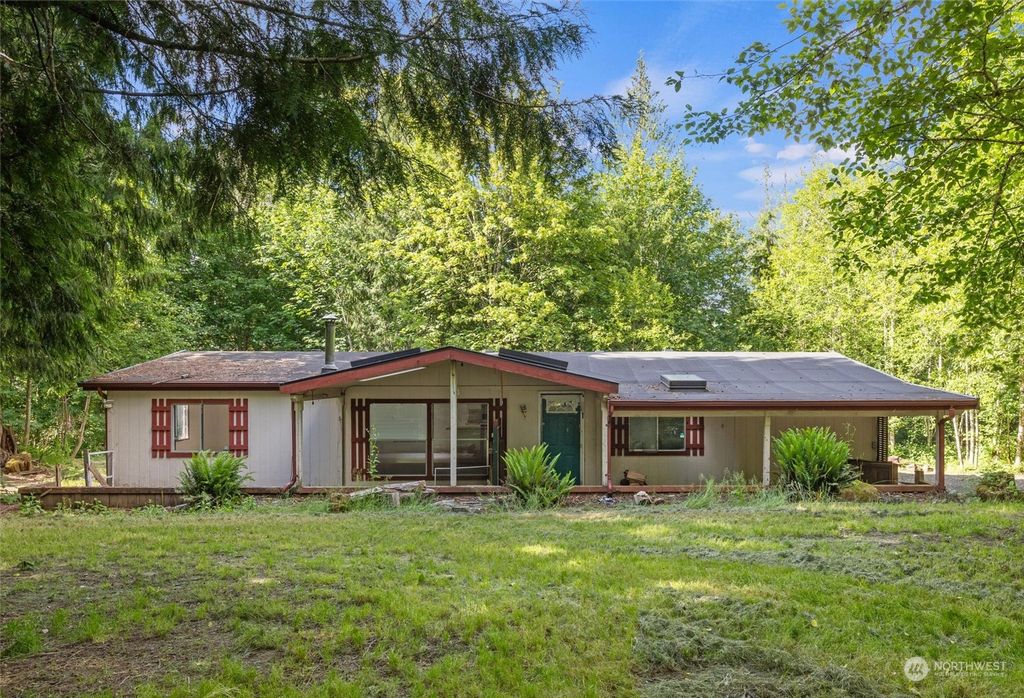 Photo of 28408 SE 43rd Street, Fall City, WA 98024 (MLS # 2252076)