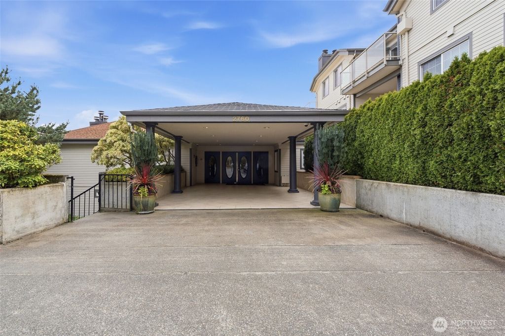 Photo of 2760 76th Avenue SE #505, Mercer Island, WA 98040 (MLS # 2501881)