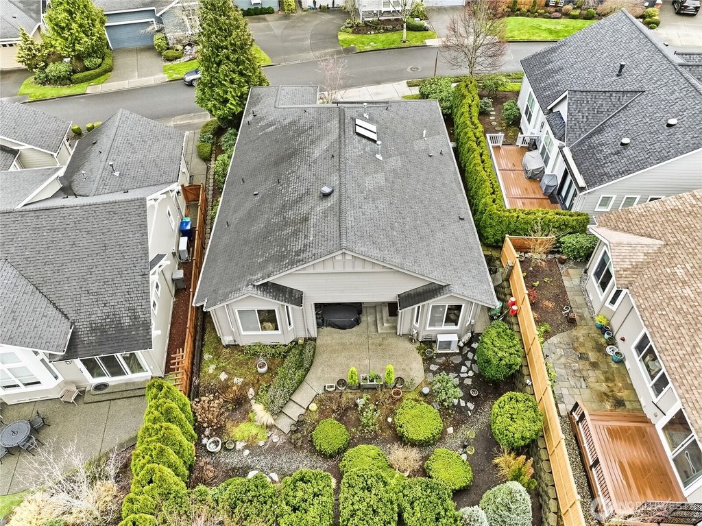 Photo of 12421 240th Place NE, Redmond, WA 98053 (MLS # 2468453)