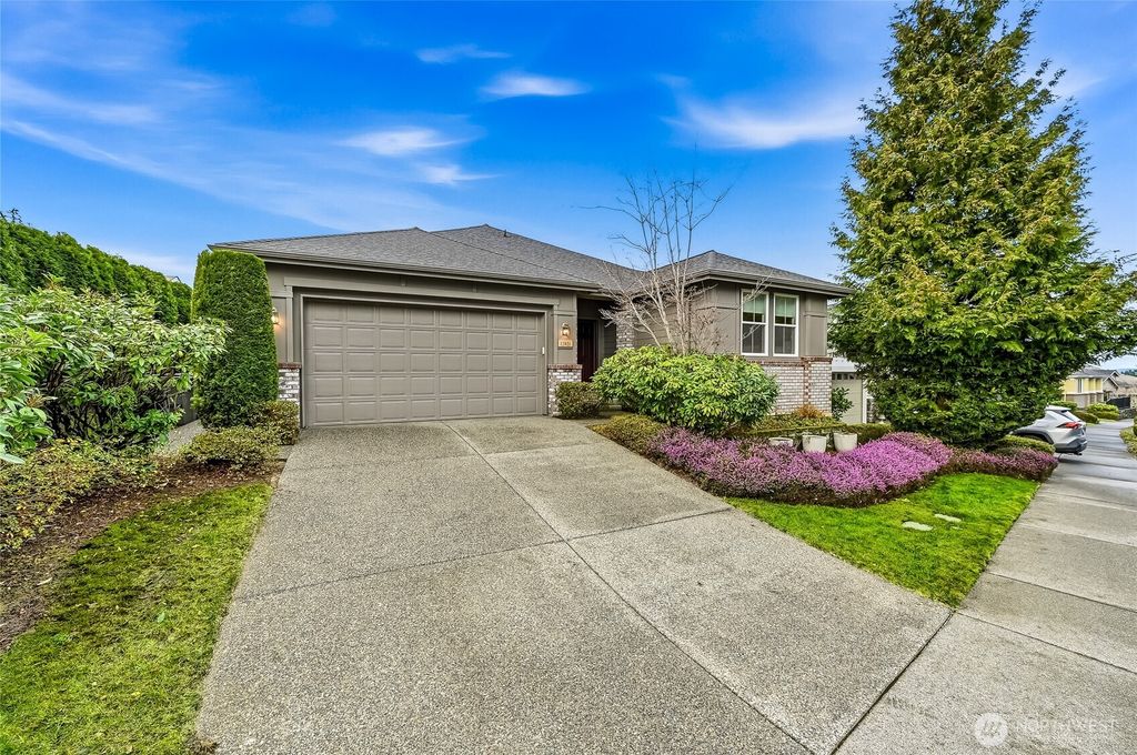 Photo of 12421 240th Place NE, Redmond, WA 98053 (MLS # 2468453)