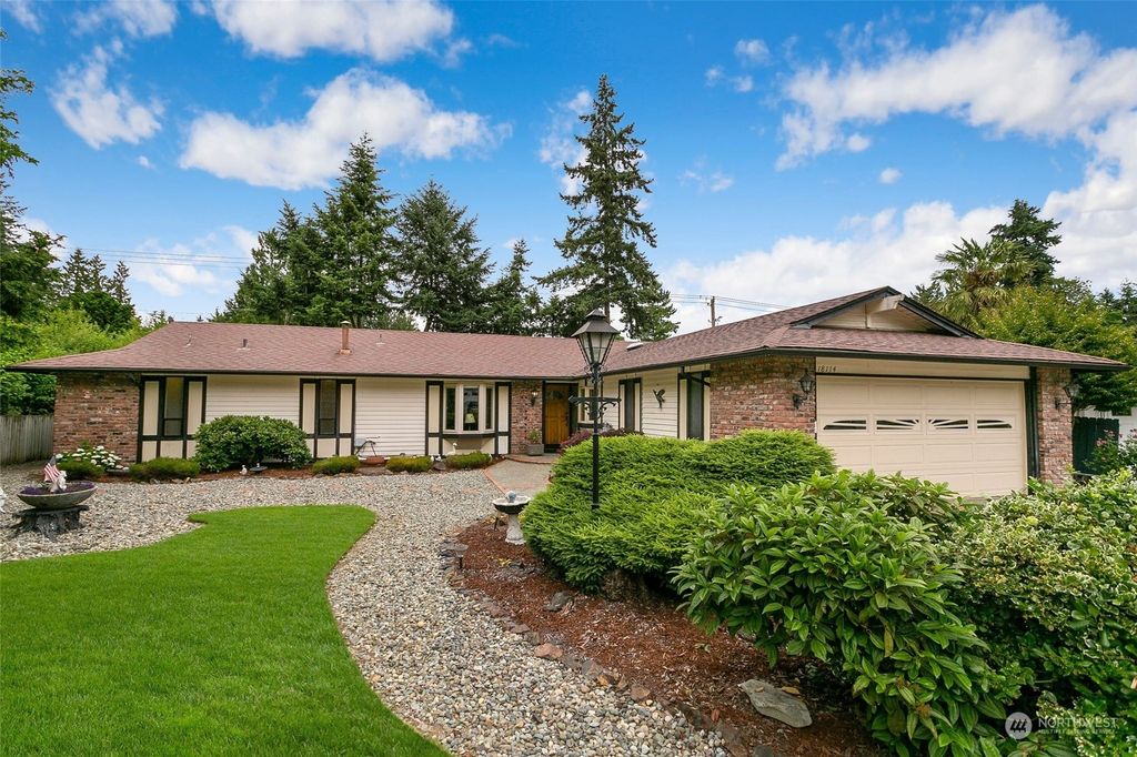 Photo of 18114 NE 23rd Street, Redmond, WA 98052 (MLS # 2132858)