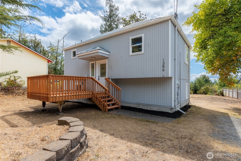 Photo of 1386 Admirals Drive, Oak Harbor, WA 98277 (MLS # 2575699)