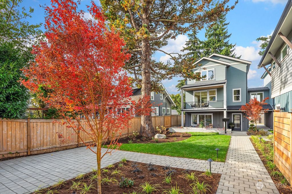 Photo of 8809 Wallingford Avenue N, Seattle, WA 98103 (MLS # 2311599)