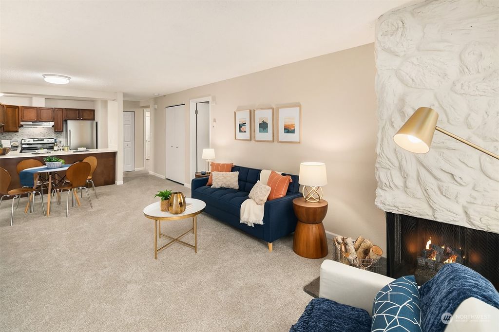 Photo of 8047 170th Place NE #B6, Redmond, WA 98052 (MLS # 2038894)