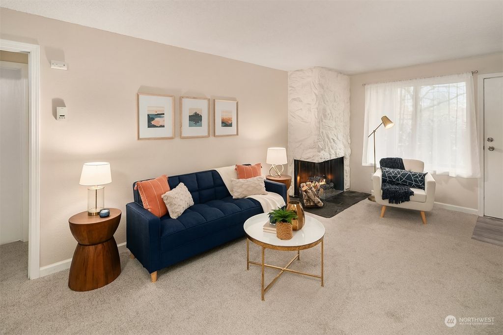 Photo of 8047 170th Place NE #B6, Redmond, WA 98052 (MLS # 2038894)
