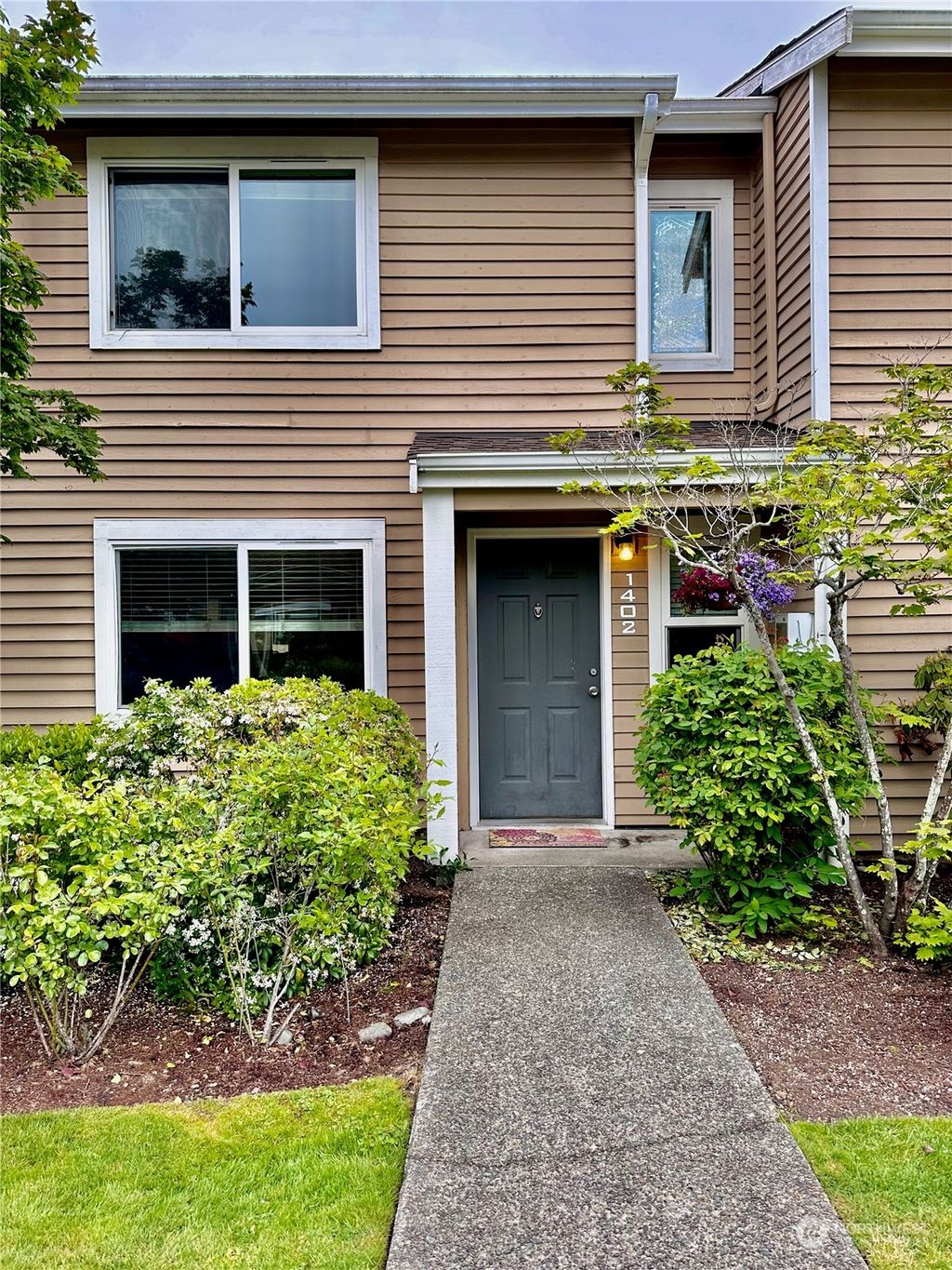 Photo of 1216 S 237th Lane #1402, Des Moines, WA 98198 (MLS # 2237256)