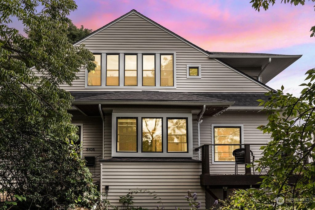 Photo of 3105 E Spring Street, Seattle, WA 98122 (MLS # 2290679)