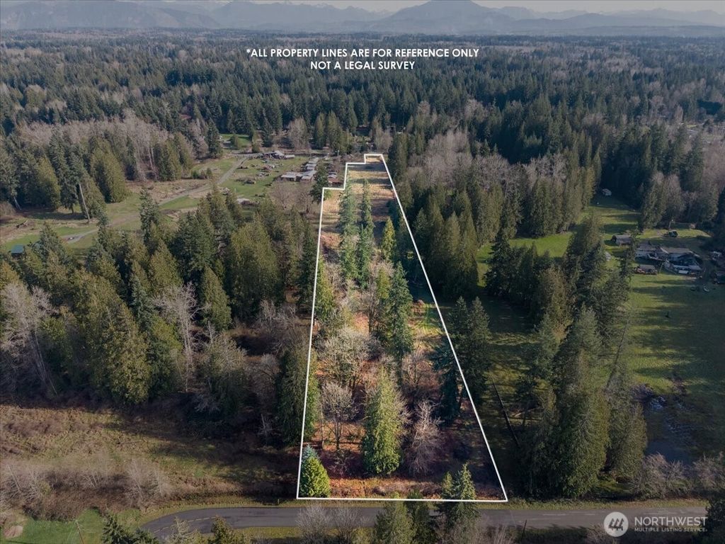 Photo of 11212 87th Avenue NE, Marysville, WA 98271 (MLS # 2481495)