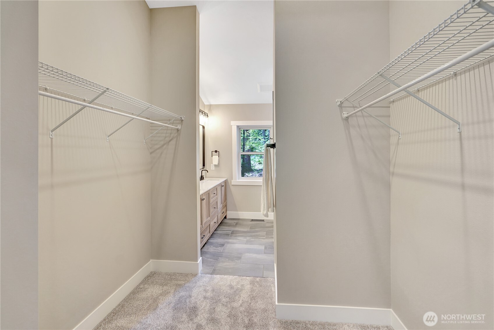 Leavenworth, Washington 98826, United States, 2 Bedrooms Bedrooms, ,2 BathroomsBathrooms,Residential,Pending,136098