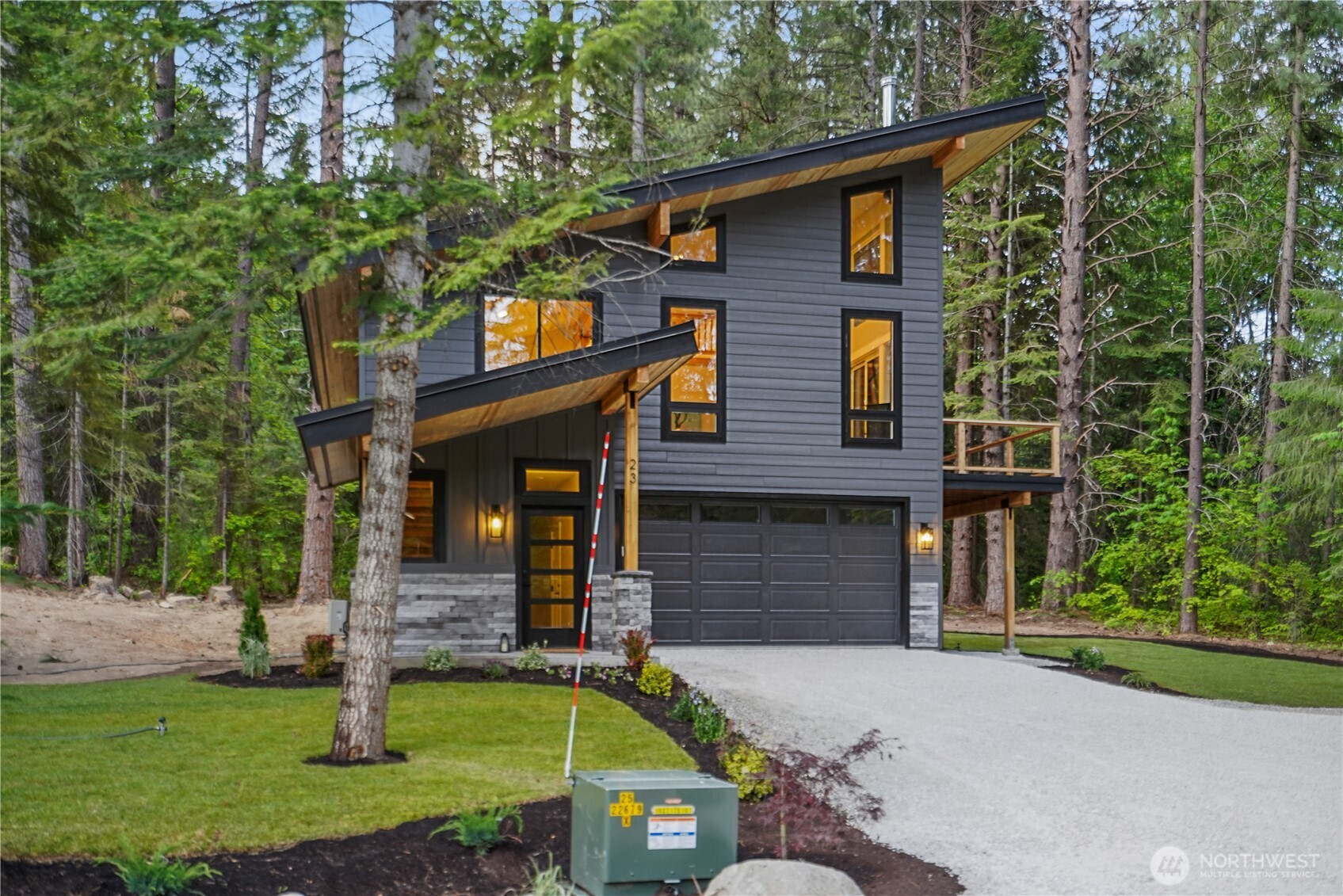 Leavenworth, Washington 98826, United States, 2 Bedrooms Bedrooms, ,2 BathroomsBathrooms,Residential,Pending,136098