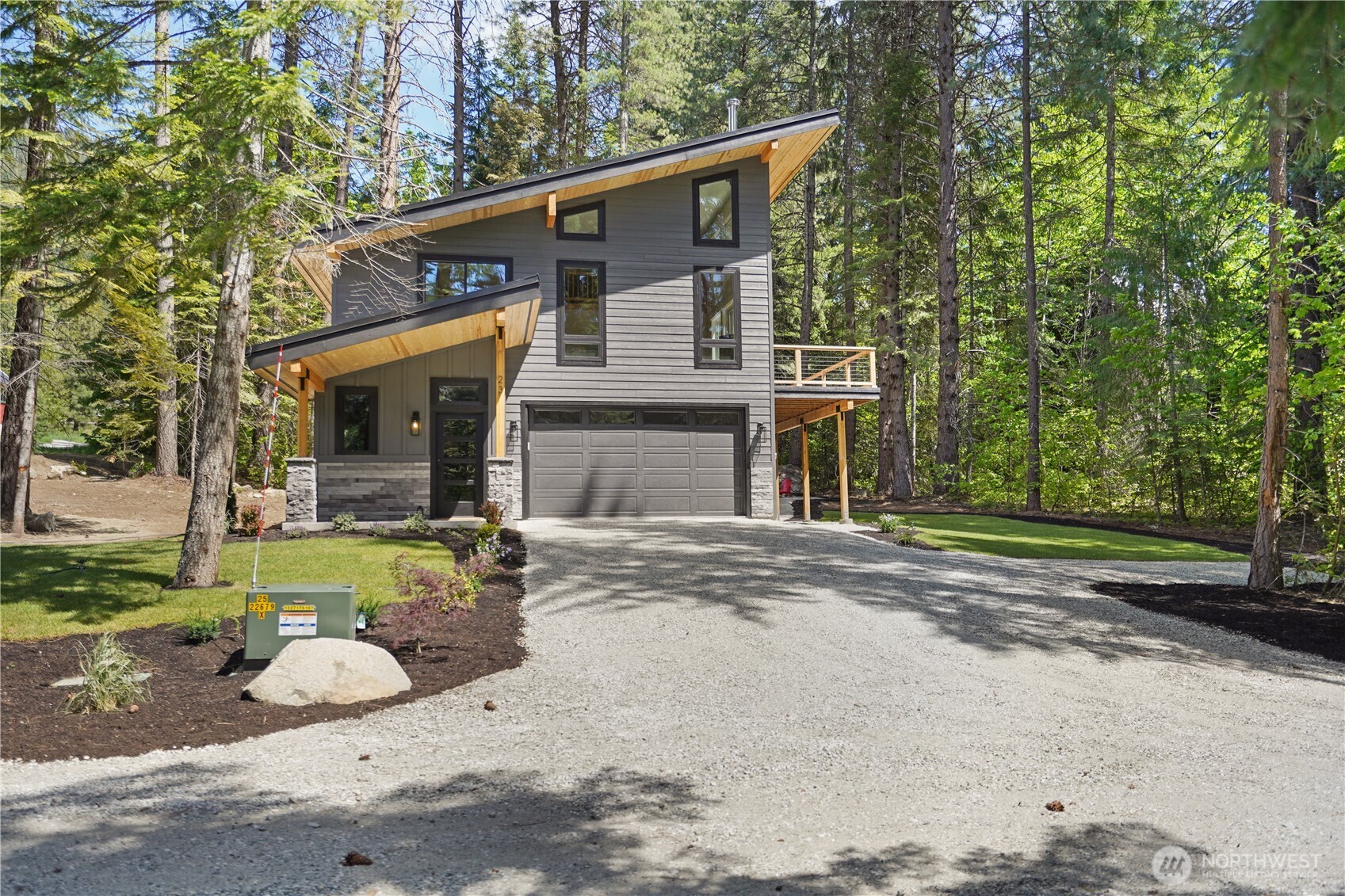 Leavenworth, Washington 98826, United States, 2 Bedrooms Bedrooms, ,2 BathroomsBathrooms,Residential,Pending,136098