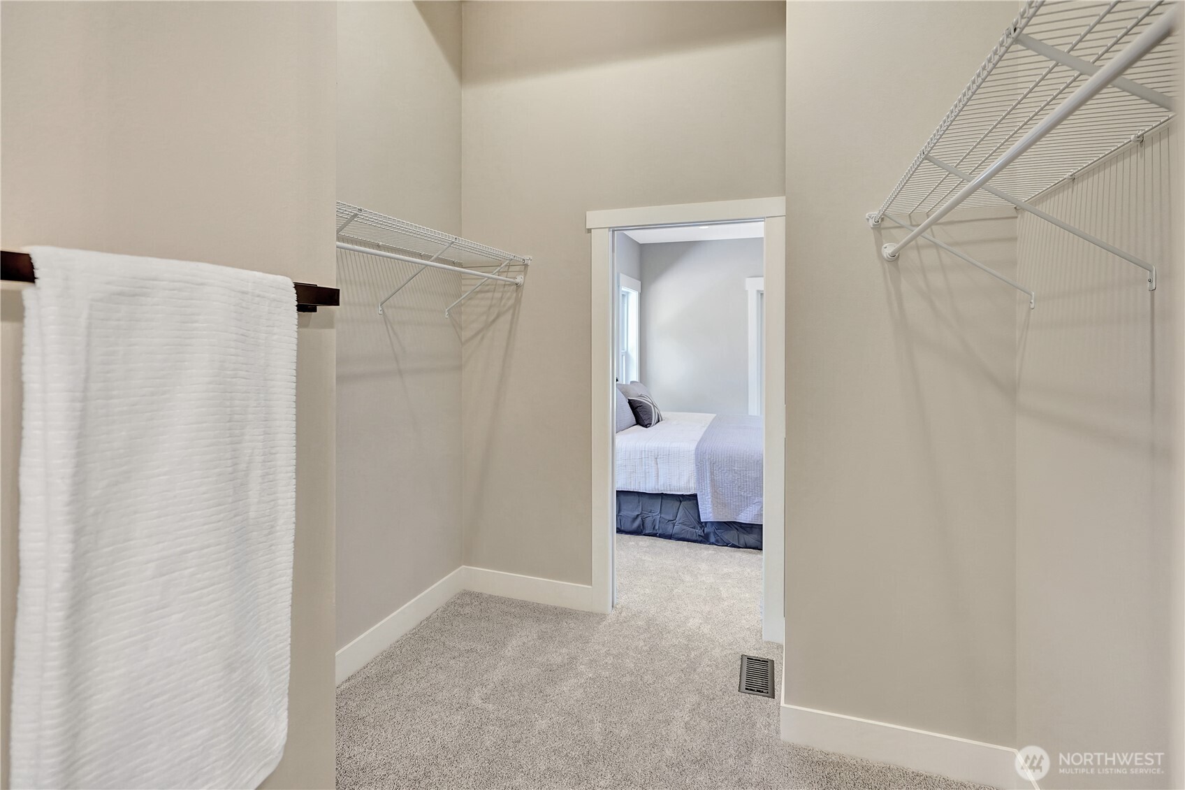 Leavenworth, Washington 98826, United States, 2 Bedrooms Bedrooms, ,2 BathroomsBathrooms,Residential,Pending,136098