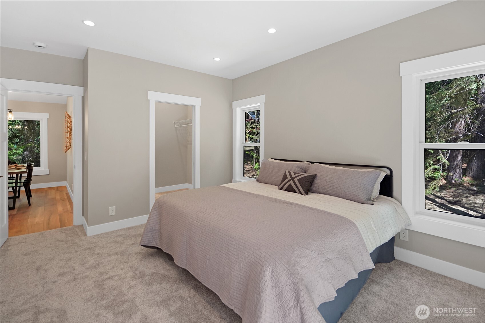 Leavenworth, Washington 98826, United States, 2 Bedrooms Bedrooms, ,2 BathroomsBathrooms,Residential,Pending,136098