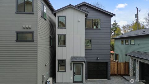 Photo of 2731 NE 87th Street, Seattle, WA 98115 (MLS # 2509180)
