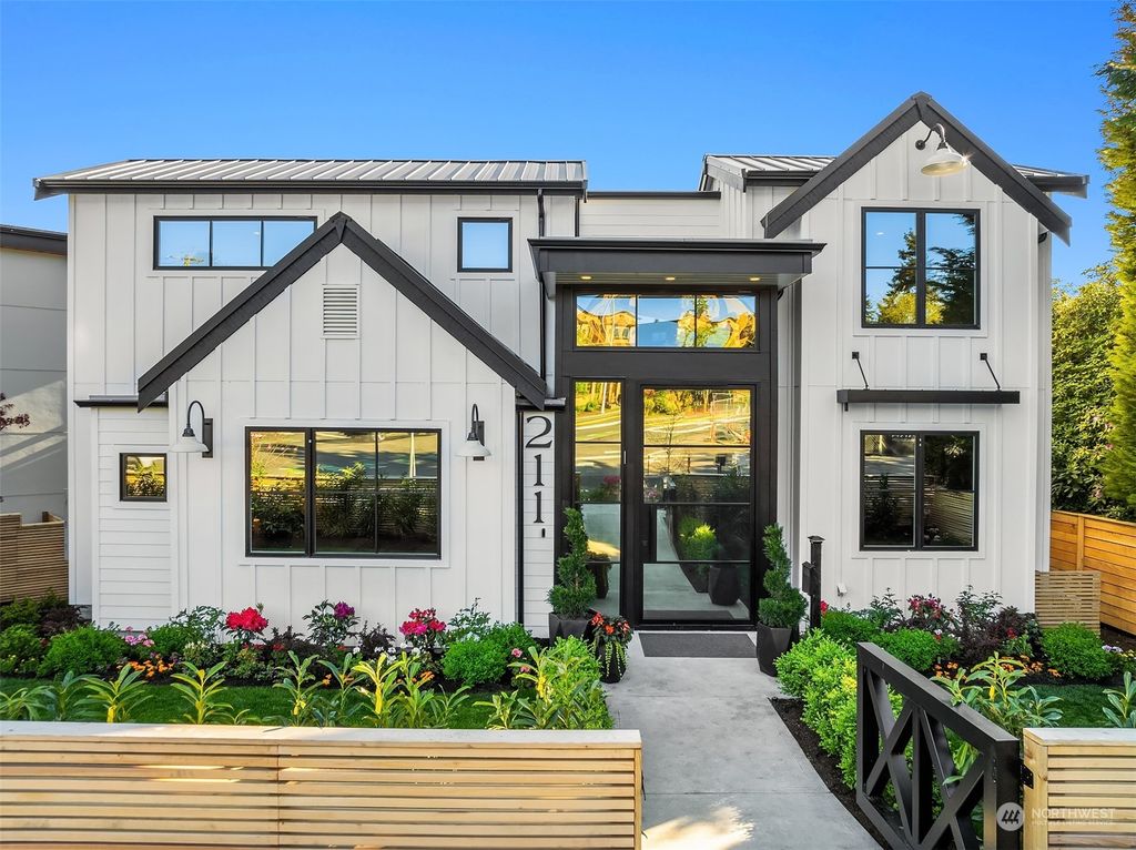 Photo of 211 10th Avenue W, Kirkland, WA 98033 (MLS # 2323194)