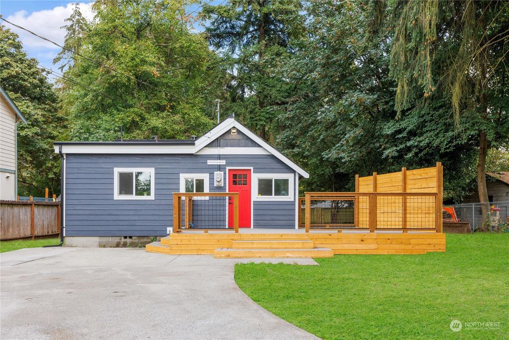 Photo of 19902 10th Place S, Des Moines, WA 98148 (MLS # 1996454)