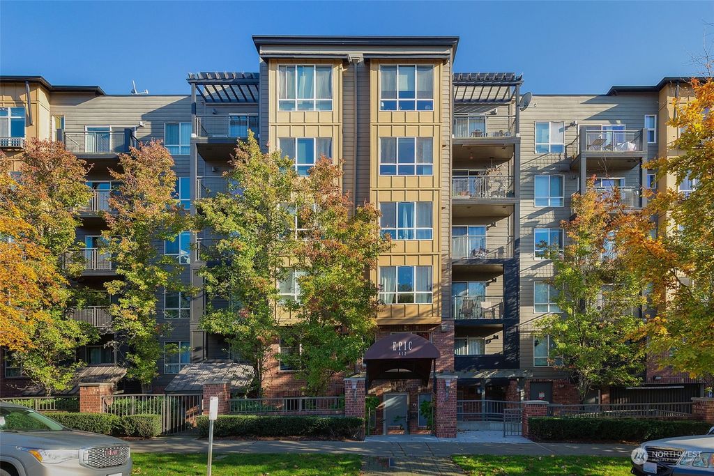 Photo of 412 11th Avenue #309, Seattle, WA 98122 (MLS # 2017663)