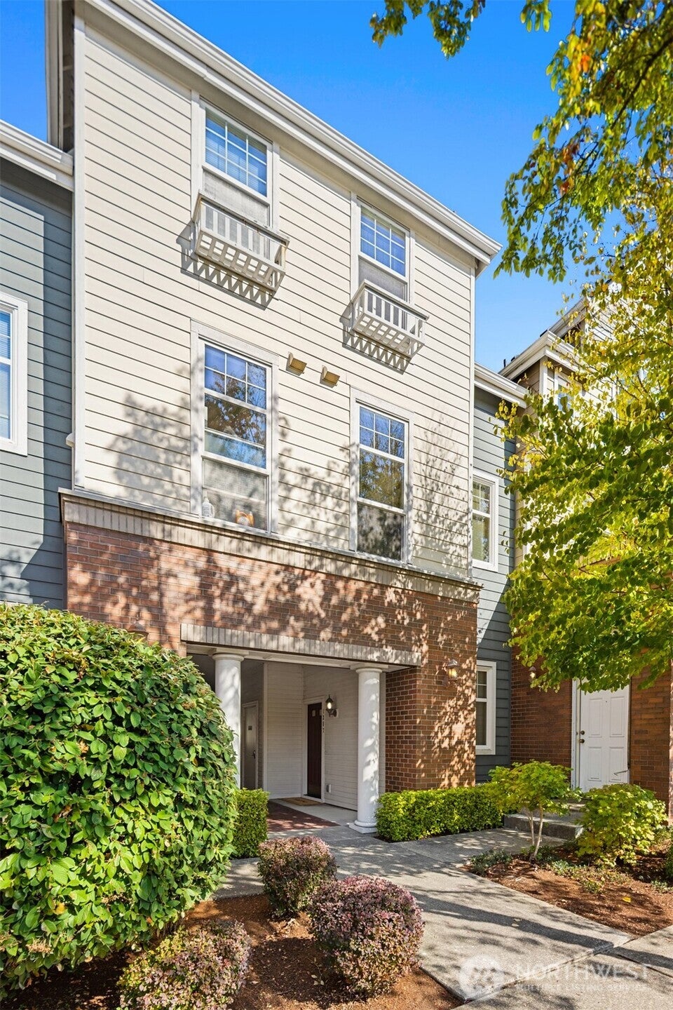Photo of 1387 Huckleberry Circle, Issaquah, WA 98029 (MLS # 2585293)