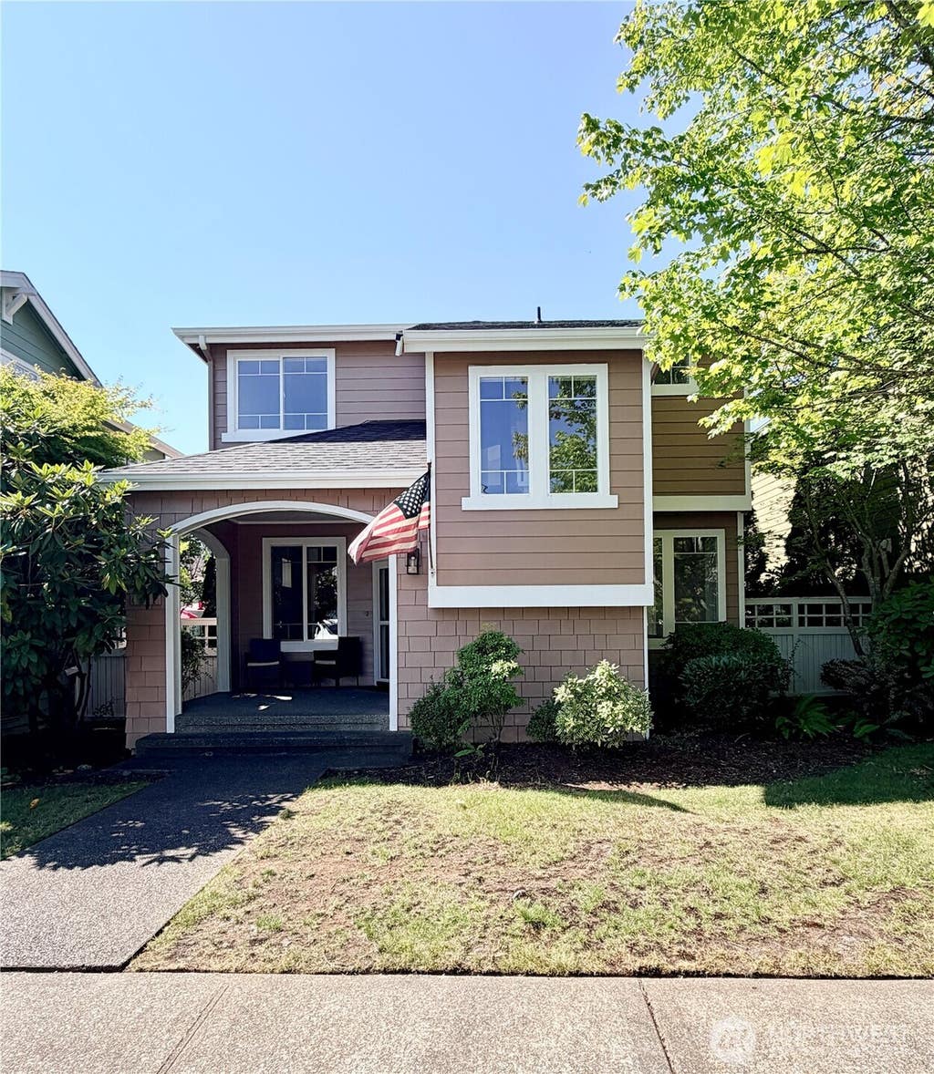 Photo of 4611 NE 5th Place, Renton, WA 98059 (MLS # 2559109)