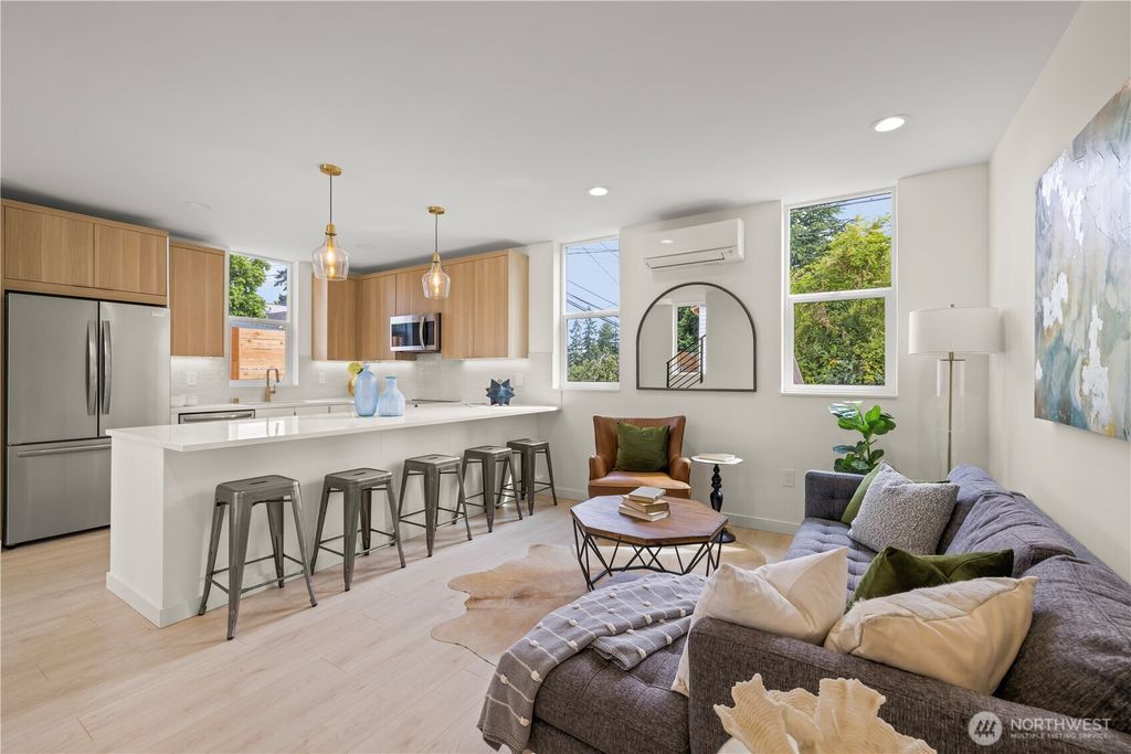 Photo of 5119 SW Genesee Street, Seattle, WA 98116 (MLS # 2418573)