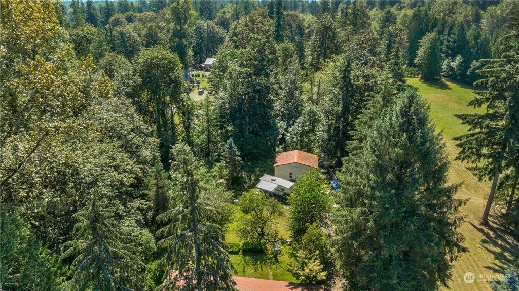 Photo of 9608 NE 60th Street NE, Lake Stevens, WA 98258 (MLS # 2286203)