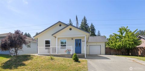 Photo of 1940 Village Circle CIR, Port Angeles, WA 98362 (MLS # 2532502)