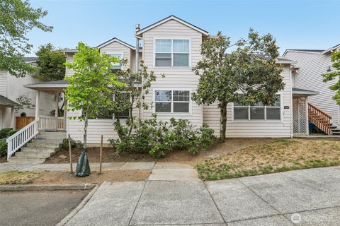 Photo of 5908 NE 35th Circle, Vancouver, WA 98661 (MLS # 2542639)