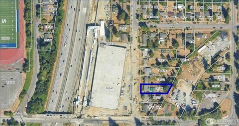 18516 8th Avenue NE Shoreline WA 98155
