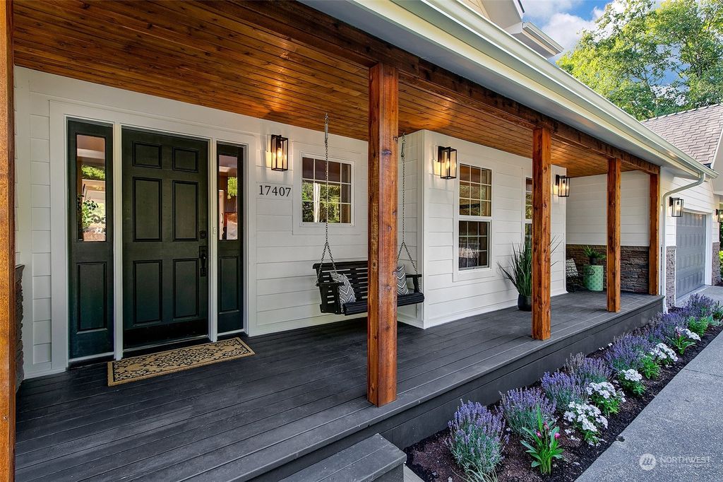 Photo of 17407 7th Place SW, Normandy Park, WA 98166 (MLS # 2268703)
