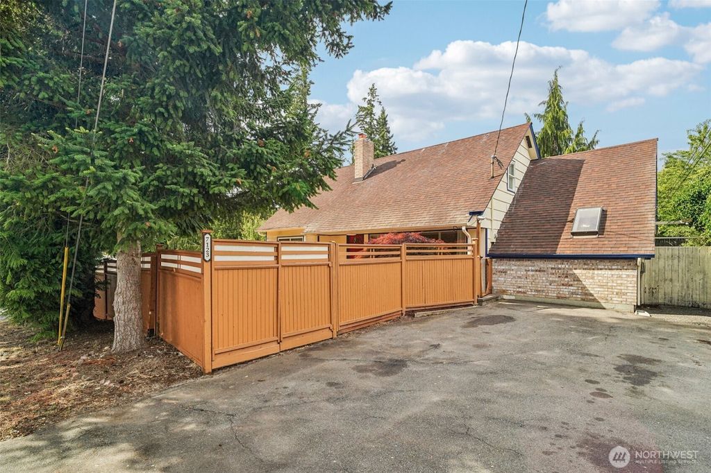 Photo of 7123 192nd Place SW, Lynnwood, WA 98036 (MLS # 2418124)