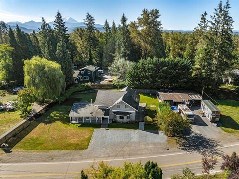 A home in Enumclaw