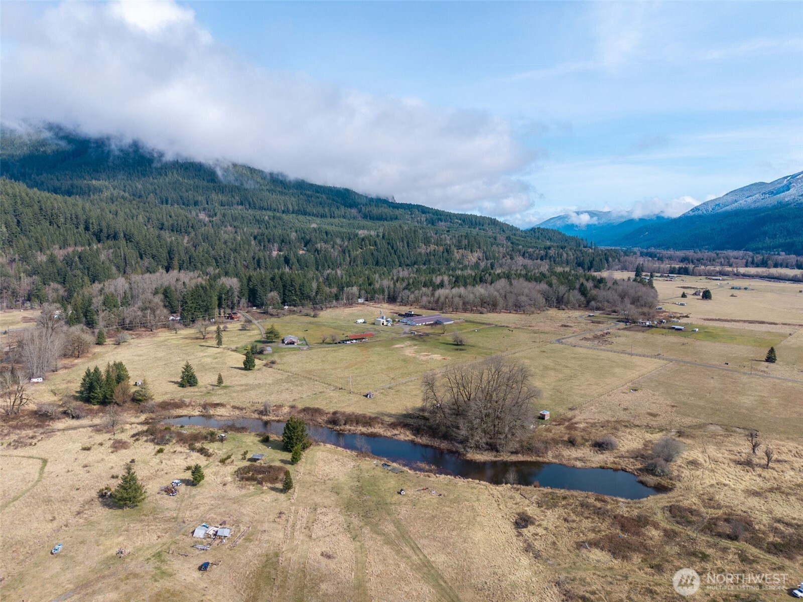 241 Pompey Peak Dr/104 Horseshoe