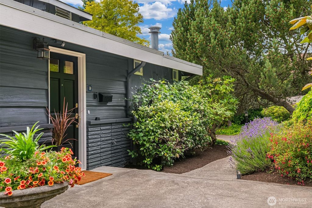 Photo of 4454 54th Avenue SW, Seattle, WA 98116 (MLS # 2398723)