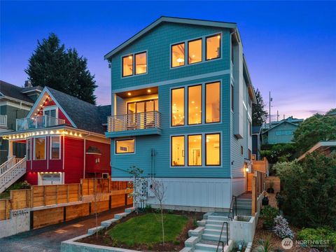 Photo of 909 32nd Avenue S #A, Seattle, WA 98144 (MLS # 2524267)
